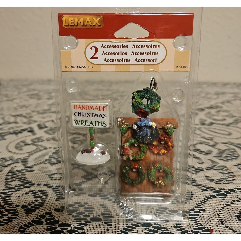 Lemax "Wreath Display w/ Sign" Holiday Village Accessory Collection Set